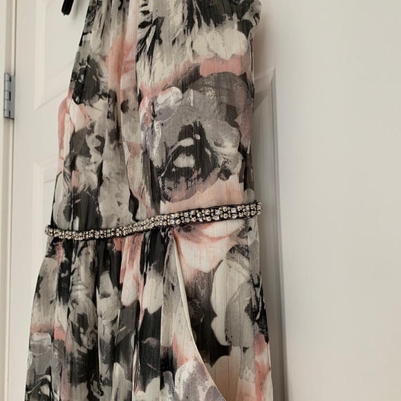 Halter Maxi Dress - Picture 5 of 8